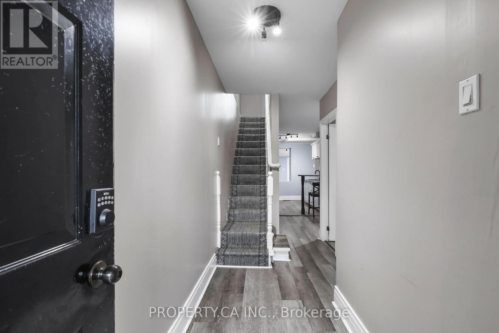 856 Weston Road, Toronto, Ontario  M6N 3R5 - Photo 3 - W13721778