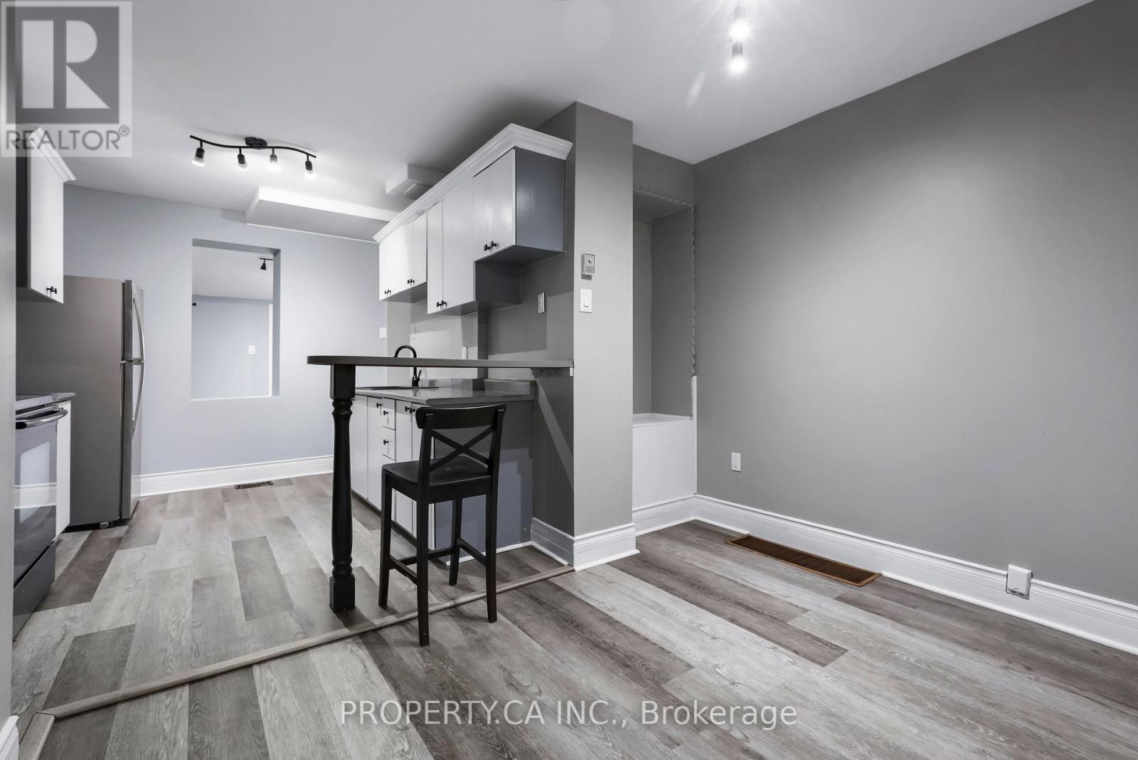 856 Weston Road, Toronto, Ontario  M6N 3R5 - Photo 6 - W13721778