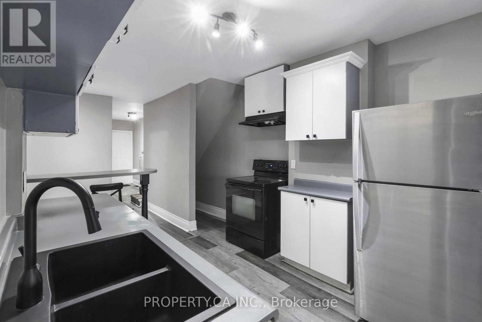 856 Weston Road, Toronto, Ontario  M6N 3R5 - Photo 9 - W13721778