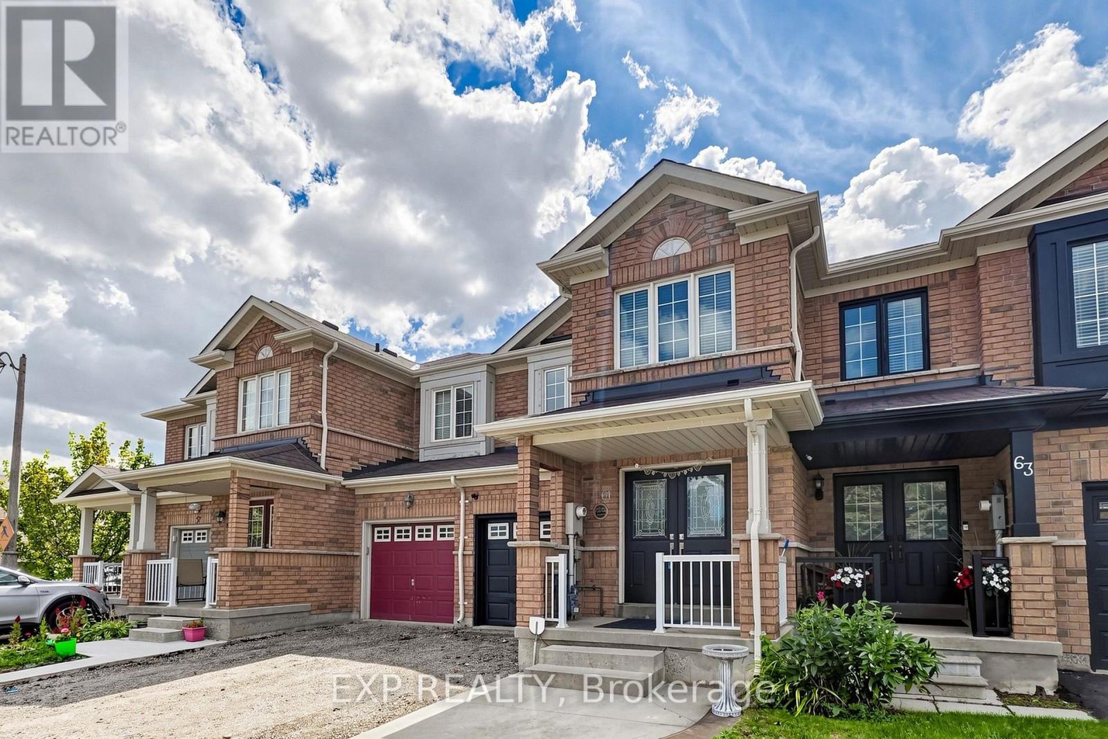 61 Spicebush Terrace, Brampton, Ontario  L6X 0J4 - Photo 2 - W13721806