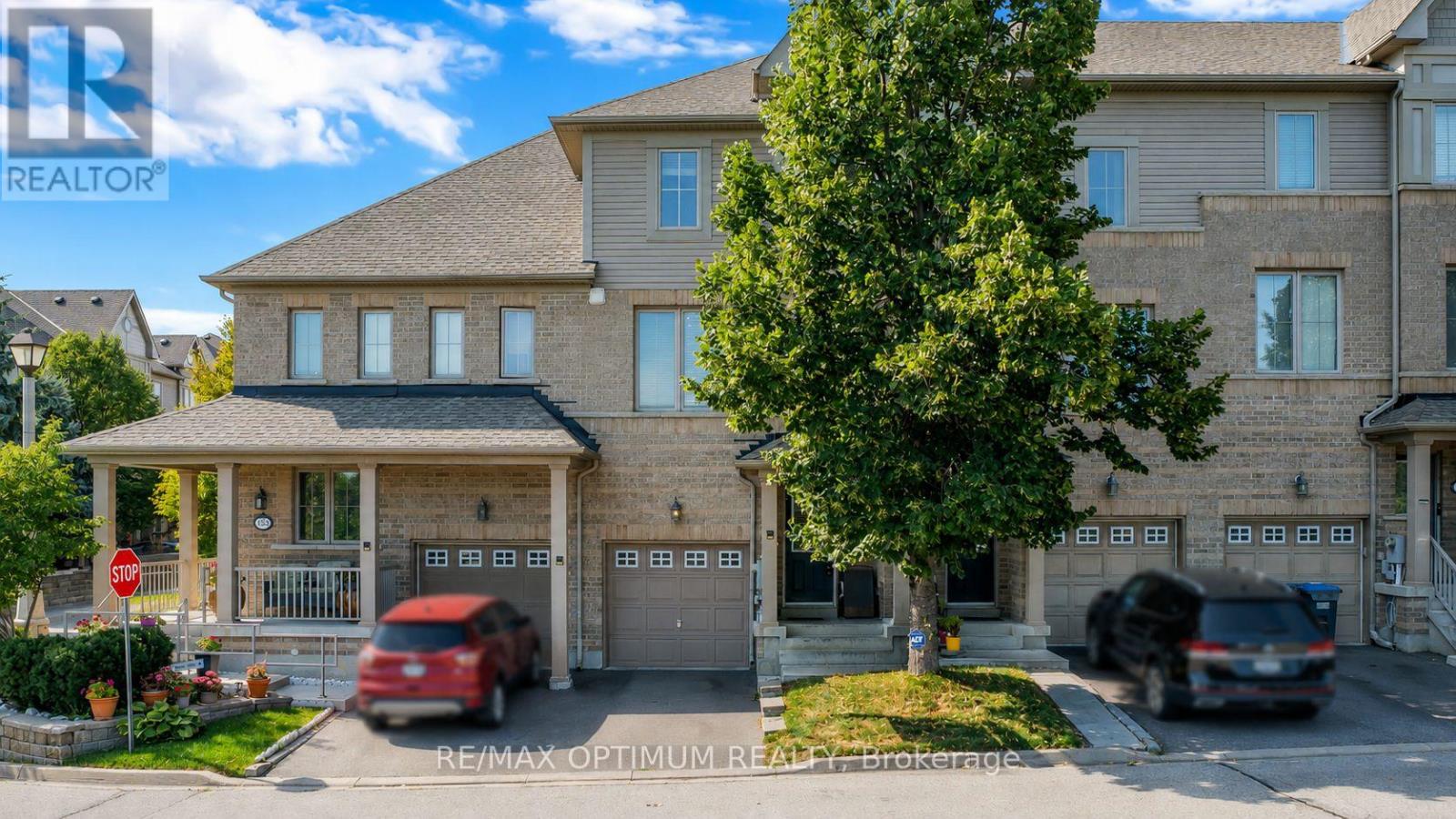 151 CEDAR LAKE CRESCENT, Brampton, Ontario