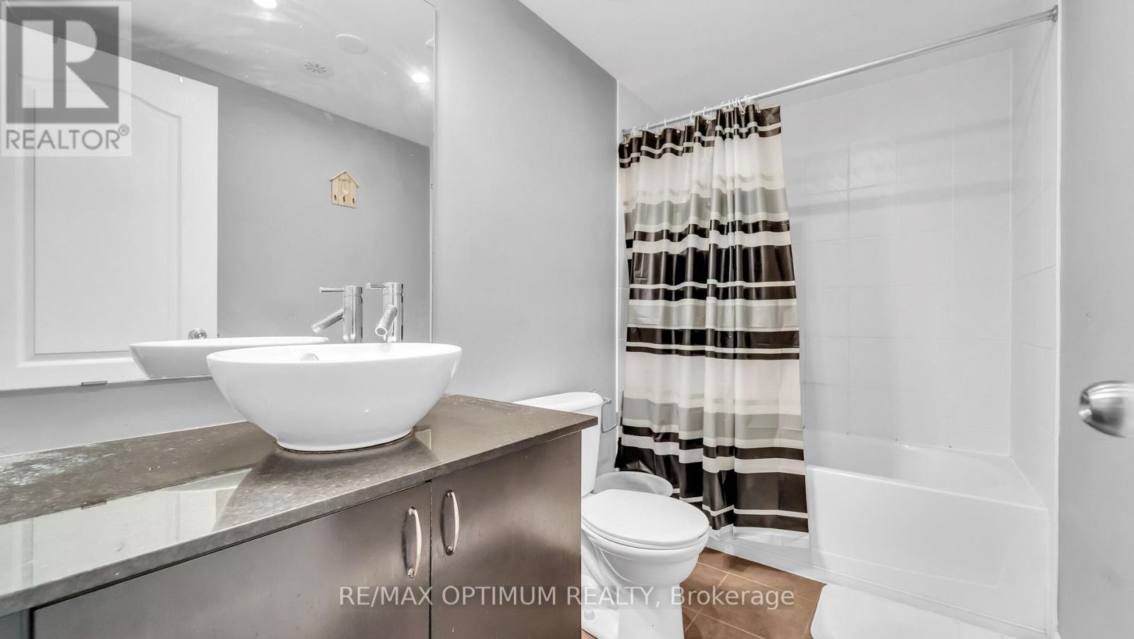151 Cedar Lake Crescent, Brampton, Ontario  L6Y 0P9 - Photo 11 - W13721812