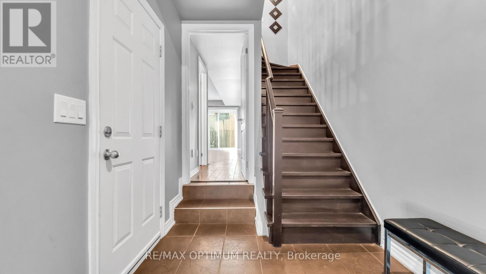 151 Cedar Lake Crescent, Brampton, Ontario  L6Y 0P9 - Photo 7 - W13721812