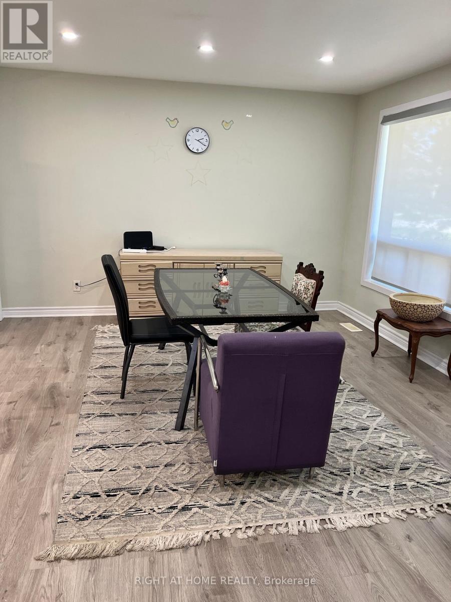 Upper - 508 Stafford Drive, Oakville, Ontario  L6L 4M5 - Photo 19 - W13721850
