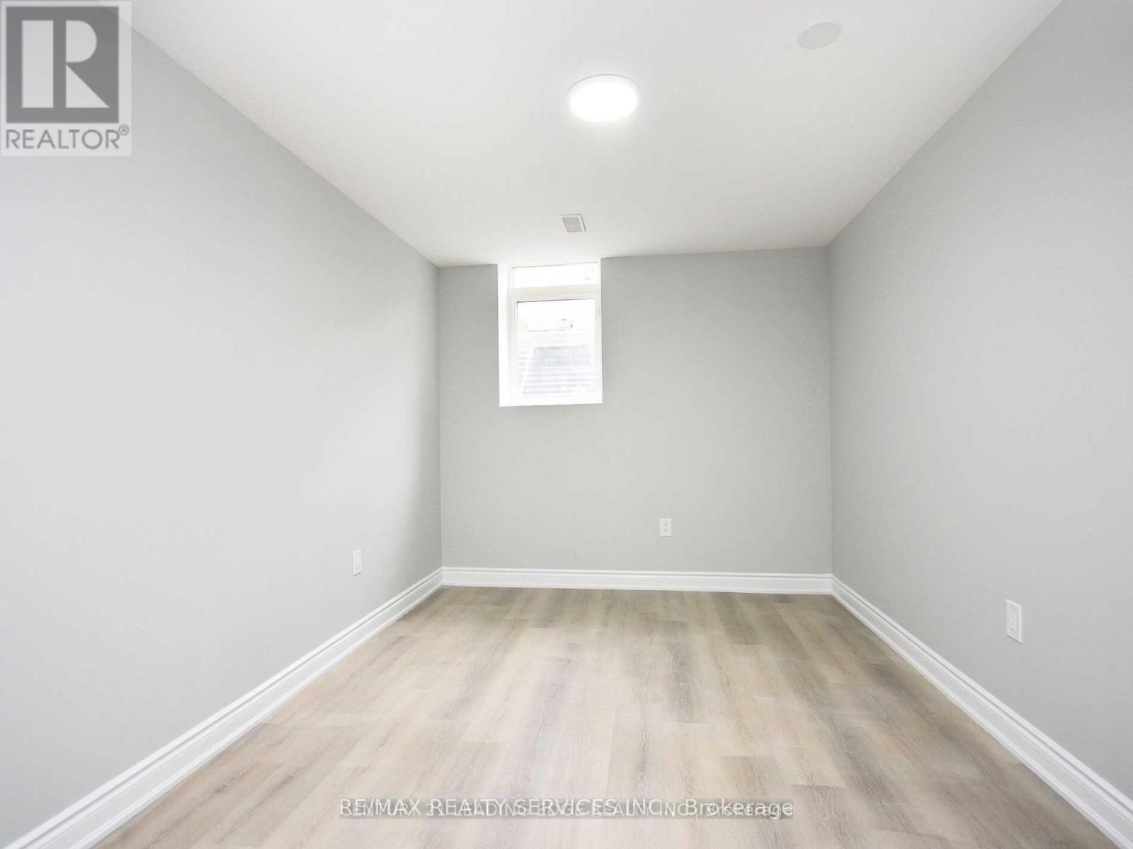 13 Frampton Road, Brampton, Ontario  L7A 4E1 - Photo 7 - W13721872