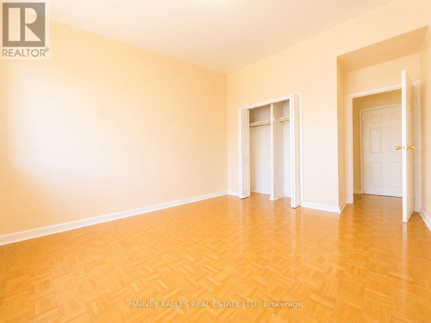 305 - 80 Blackfriar Avenue, Toronto, Ontario  M9R 3S9 - Photo 11 - W13721896