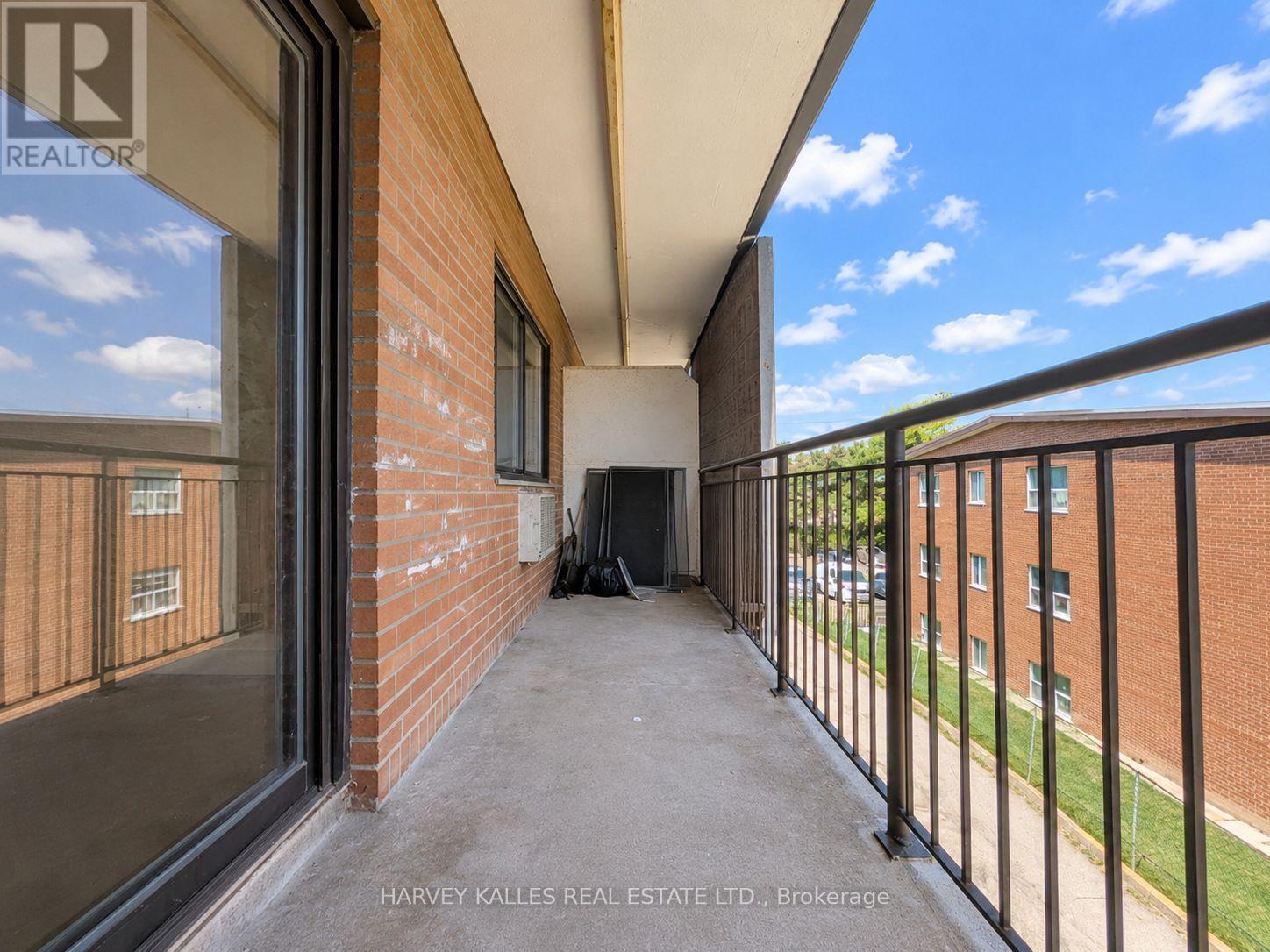 305 - 80 Blackfriar Avenue, Toronto, Ontario  M9R 3S9 - Photo 22 - W13721896