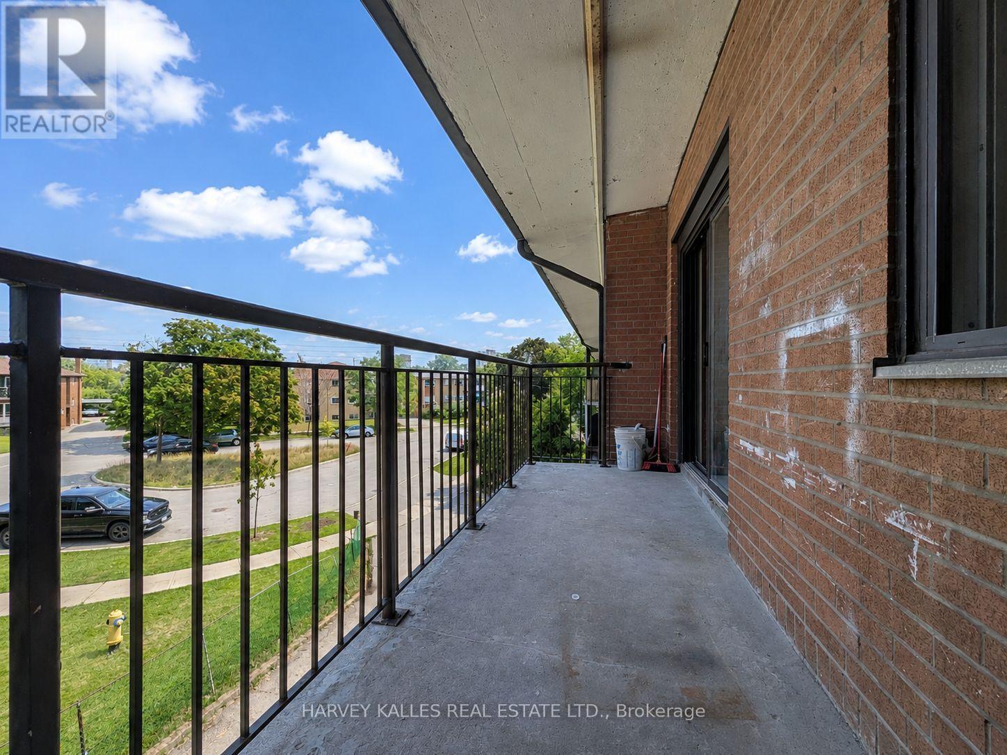 305 - 80 Blackfriar Avenue, Toronto, Ontario  M9R 3S9 - Photo 23 - W13721896