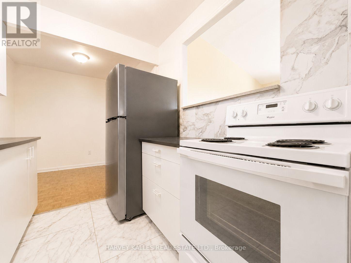305 - 80 Blackfriar Avenue, Toronto, Ontario  M9R 3S9 - Photo 3 - W13721896