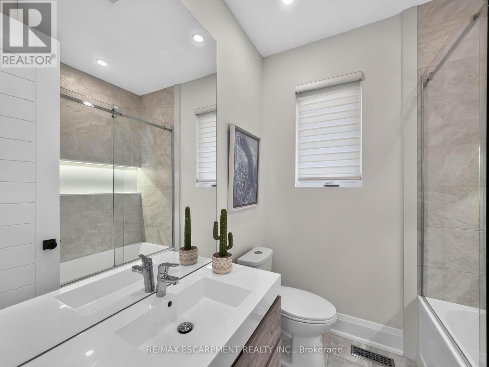 5178 Hunter Drive, Burlington, Ontario  L7L 3H8 - Photo 19 - W13606298