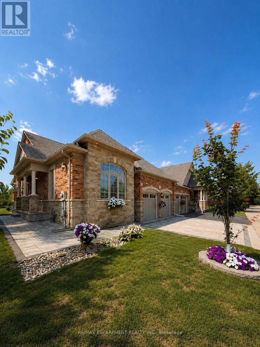 17 - 3353 LIPTAY AVENUE, Oakville, Ontario