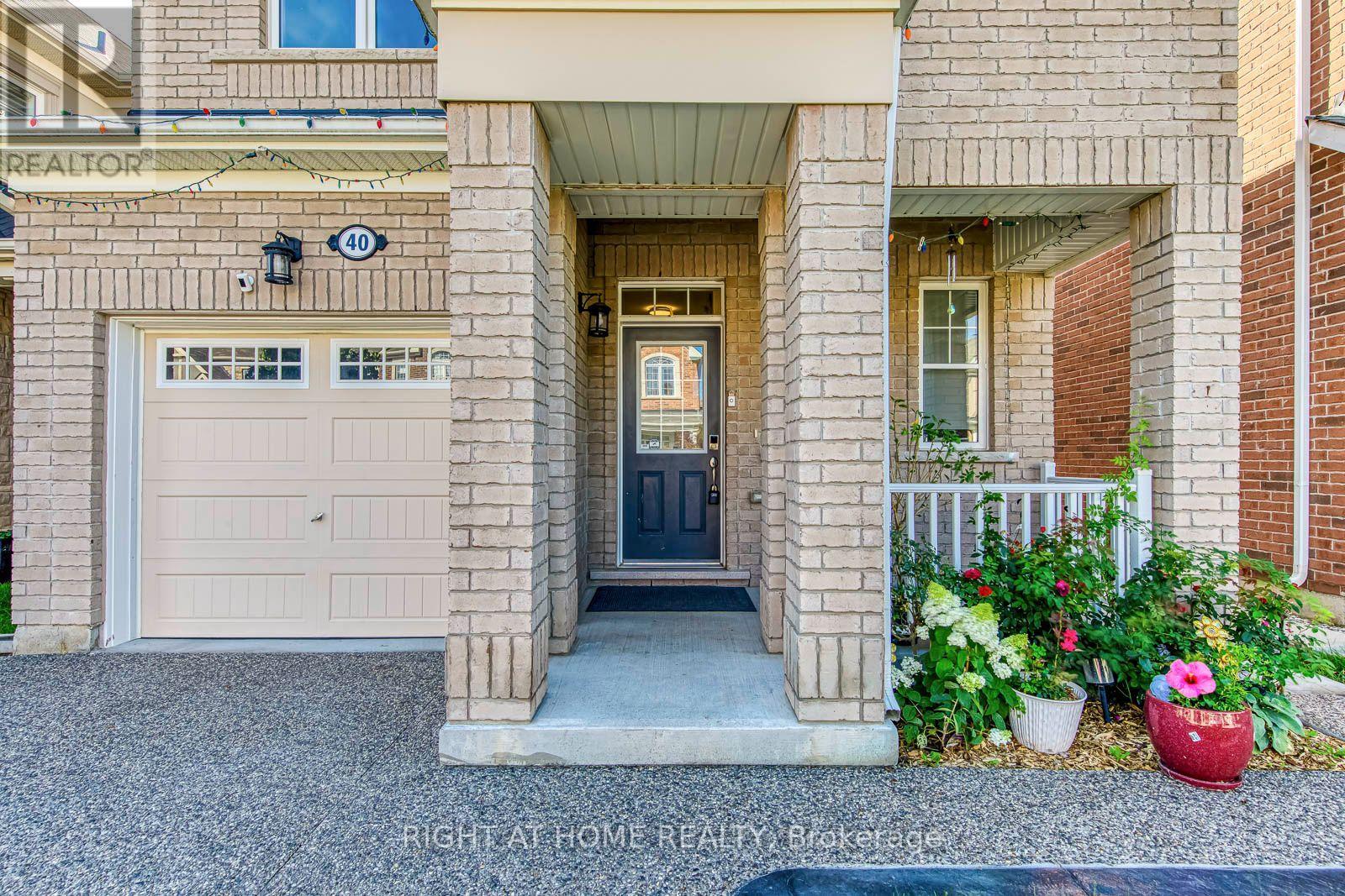40 Stillwater Crescent, Hamilton, Ontario L8B 1V6 - Photo 2 - X13721670
