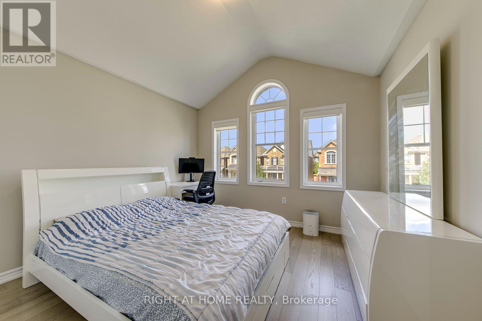 40 Stillwater Crescent, Hamilton, Ontario L8B 1V6 - Photo 24 - X13721670