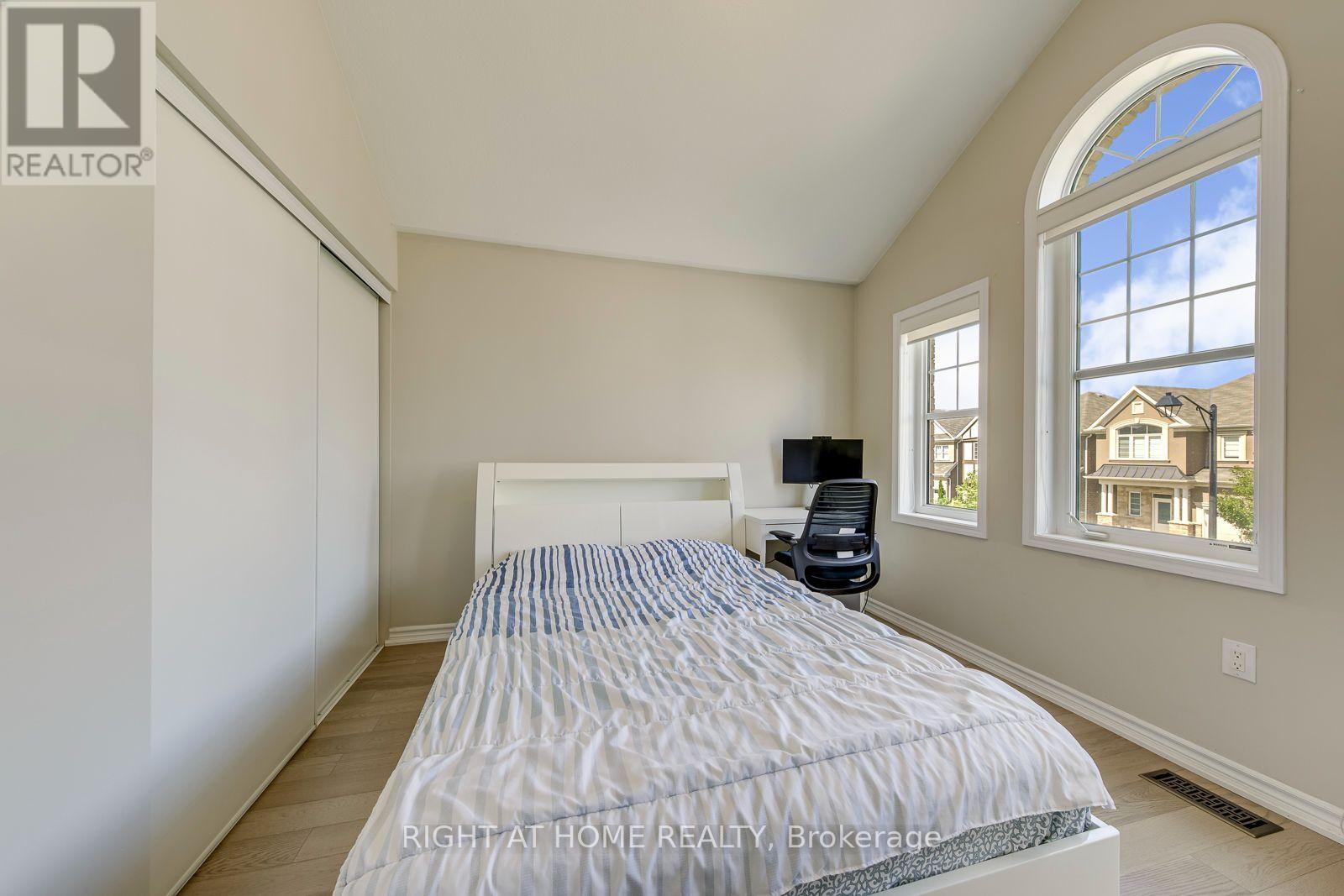 40 Stillwater Crescent, Hamilton, Ontario L8B 1V6 - Photo 25 - X13721670