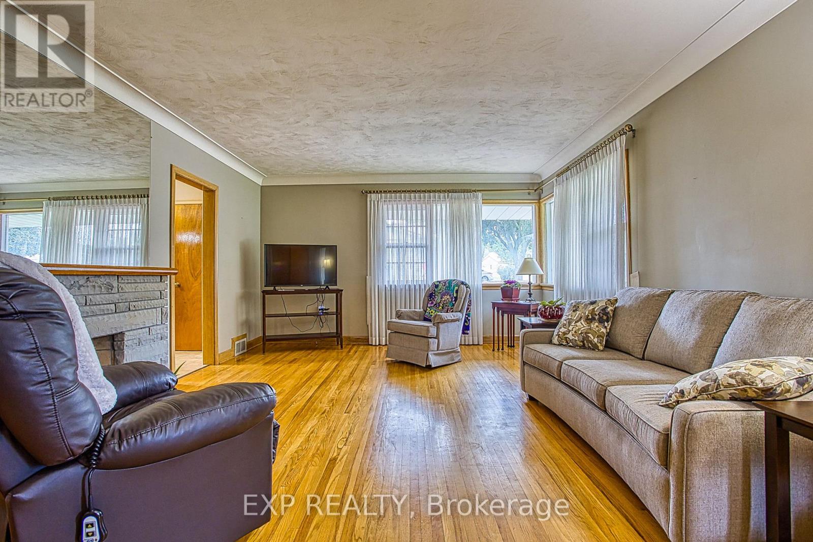 6 Cherrywood Avenue, Grimsby, Ontario  L3M 2N1 - Photo 7 - X13721798