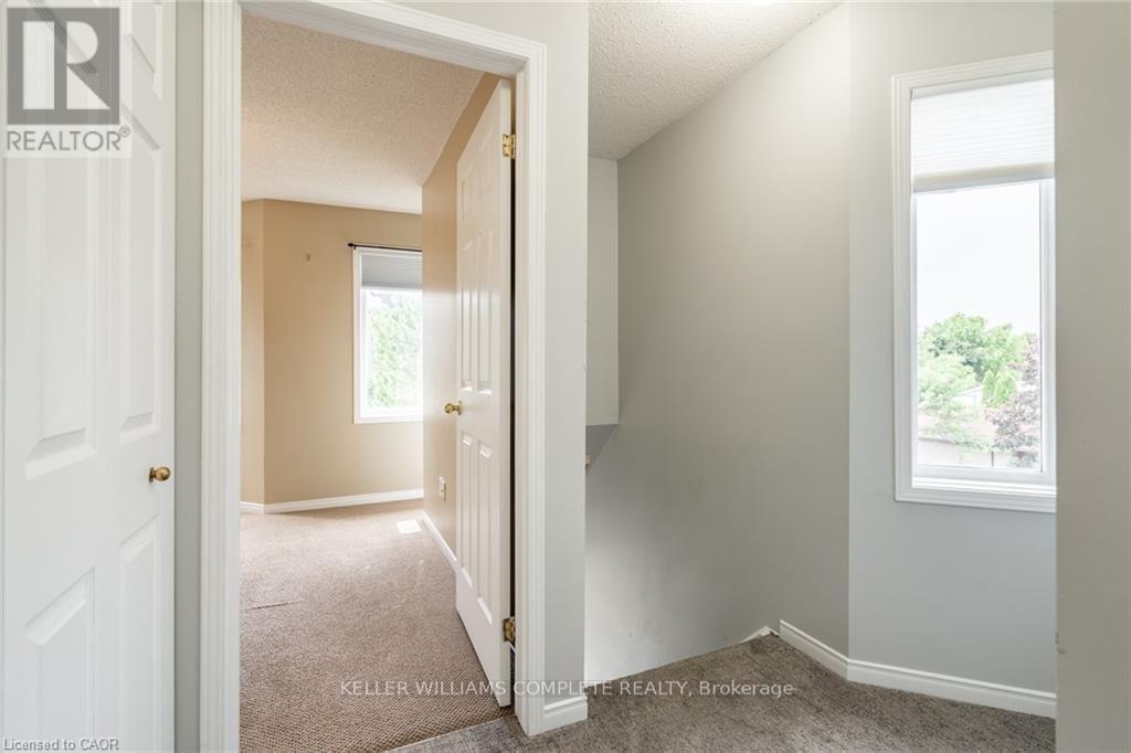 1 - 266 Limeridge Road E, Hamilton, Ontario  L9A 2S7 - Photo 14 - X13721884