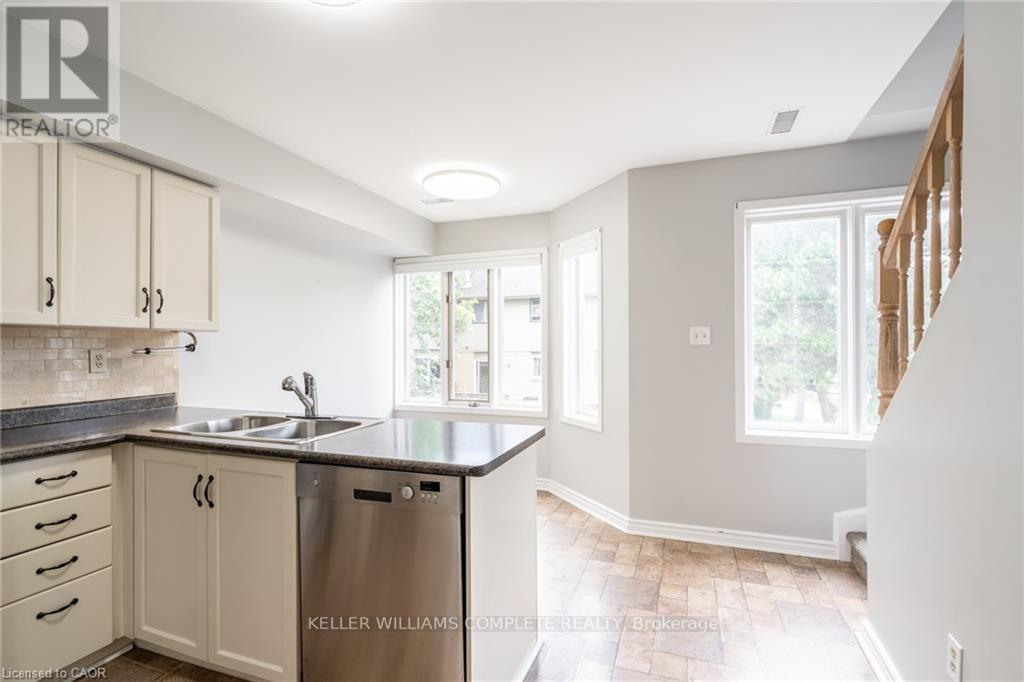 1 - 266 Limeridge Road E, Hamilton, Ontario  L9A 2S7 - Photo 8 - X13721884