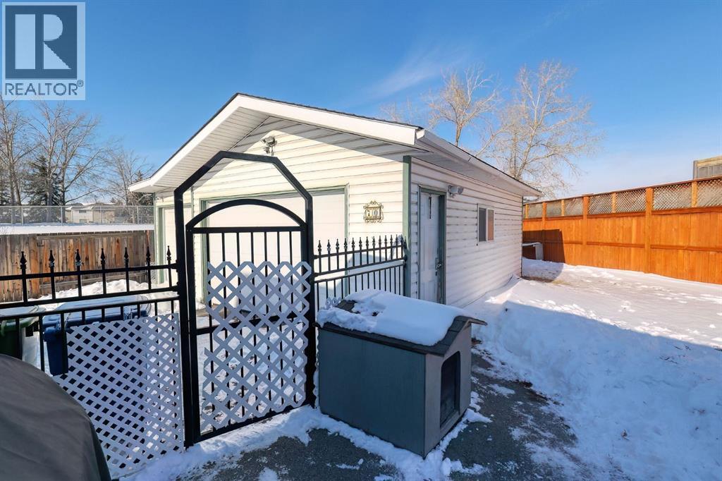 70 Elizabeth Way Se, Airdrie, Alberta  T4B 2H6 - Photo 38 - A2316637