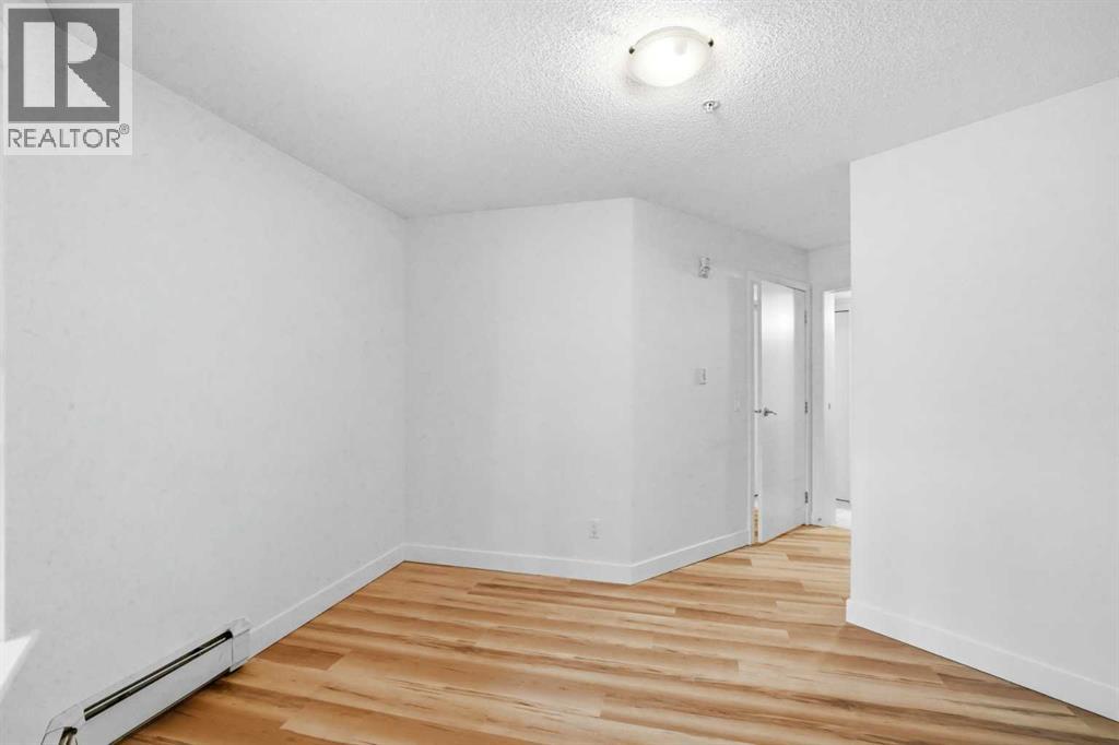 235, 35 Richard Court SW, Calgary, Alberta T3E 7N9 - Photo 14 - A2340492
