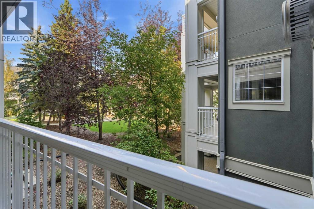 235, 35 Richard Court SW, Calgary, Alberta T3E 7N9 - Photo 8 - A2340492