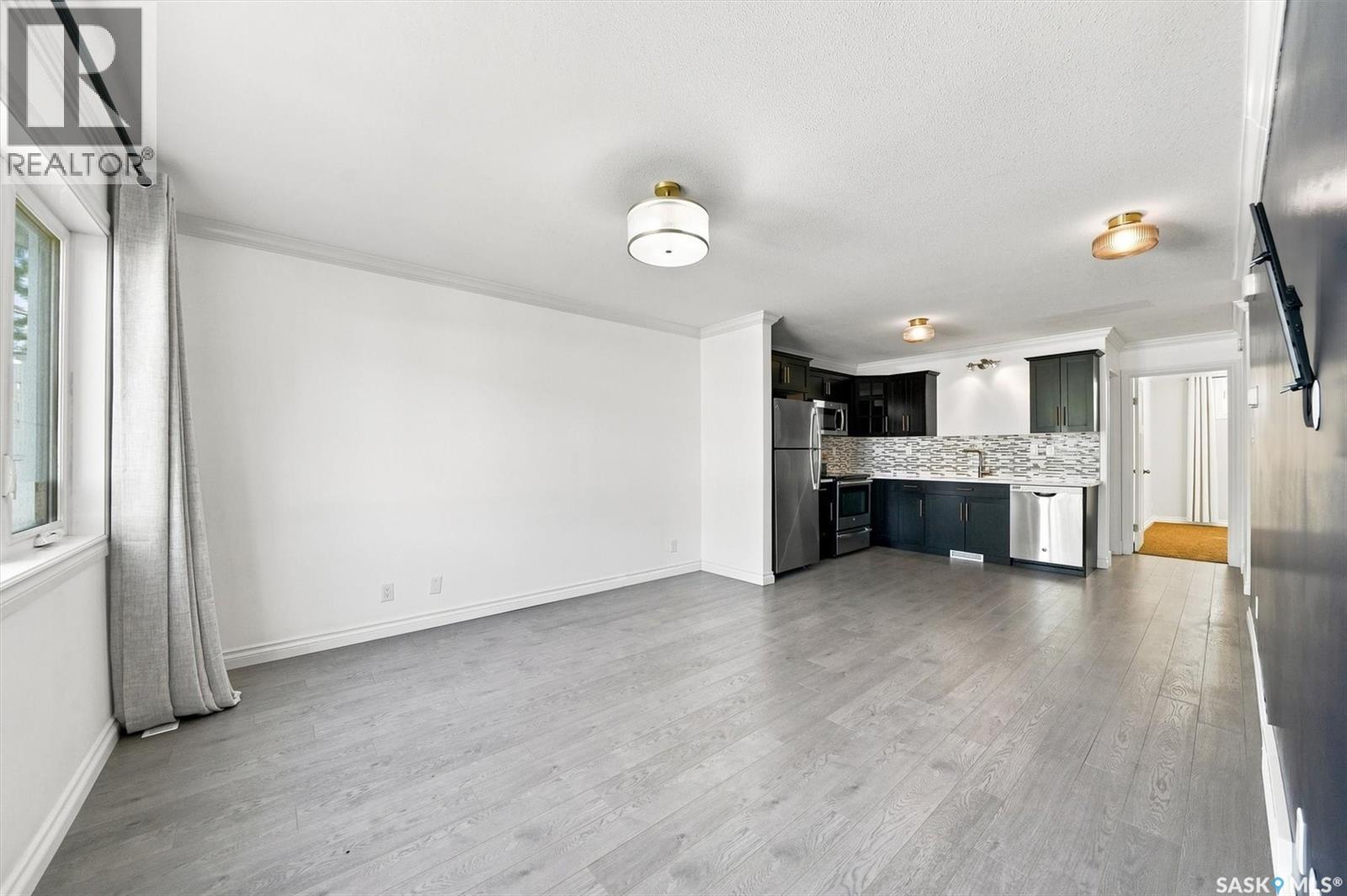 211 225 Hassard Close, Saskatoon, Saskatchewan  S7L 2W8 - Photo 4 - SK046621