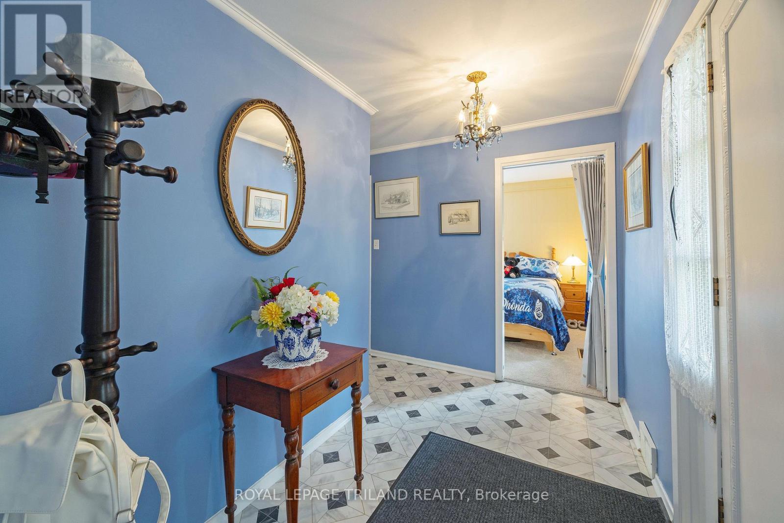 10 Regent Street, St. Thomas, Ontario  N5R 1Z8 - Photo 4 - X13721990
