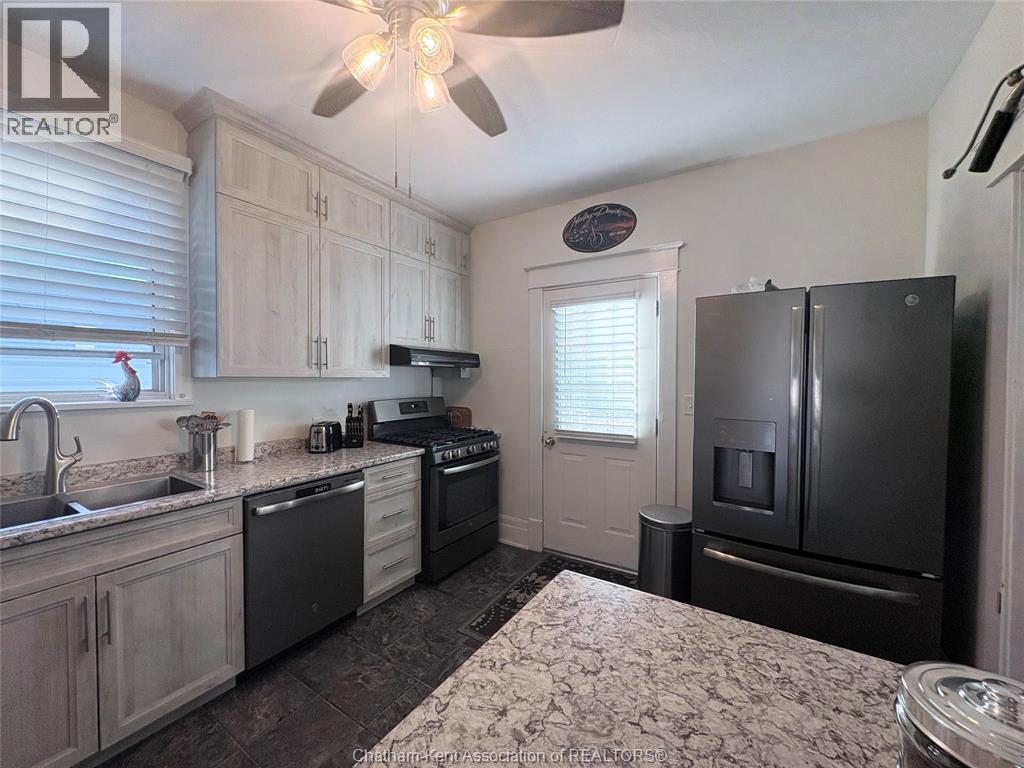 158 Lorne Avenue, Chatham, Ontario  N7M 1S6 - Photo 13 - 26020925