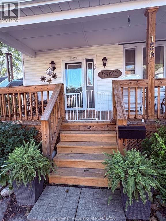 158 Lorne Avenue, Chatham, Ontario  N7M 1S6 - Photo 3 - 26020925