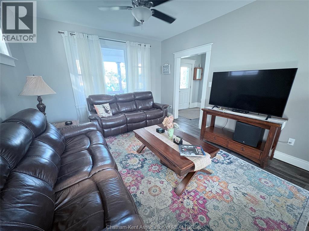 158 Lorne Avenue, Chatham, Ontario  N7M 1S6 - Photo 8 - 26020925