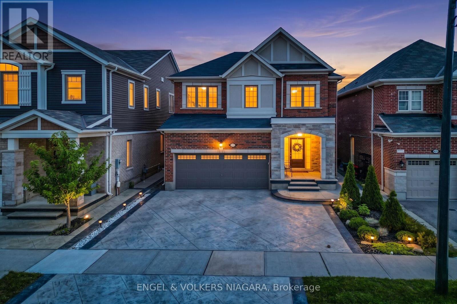 1221 ROSE WAY S, Milton, Ontario