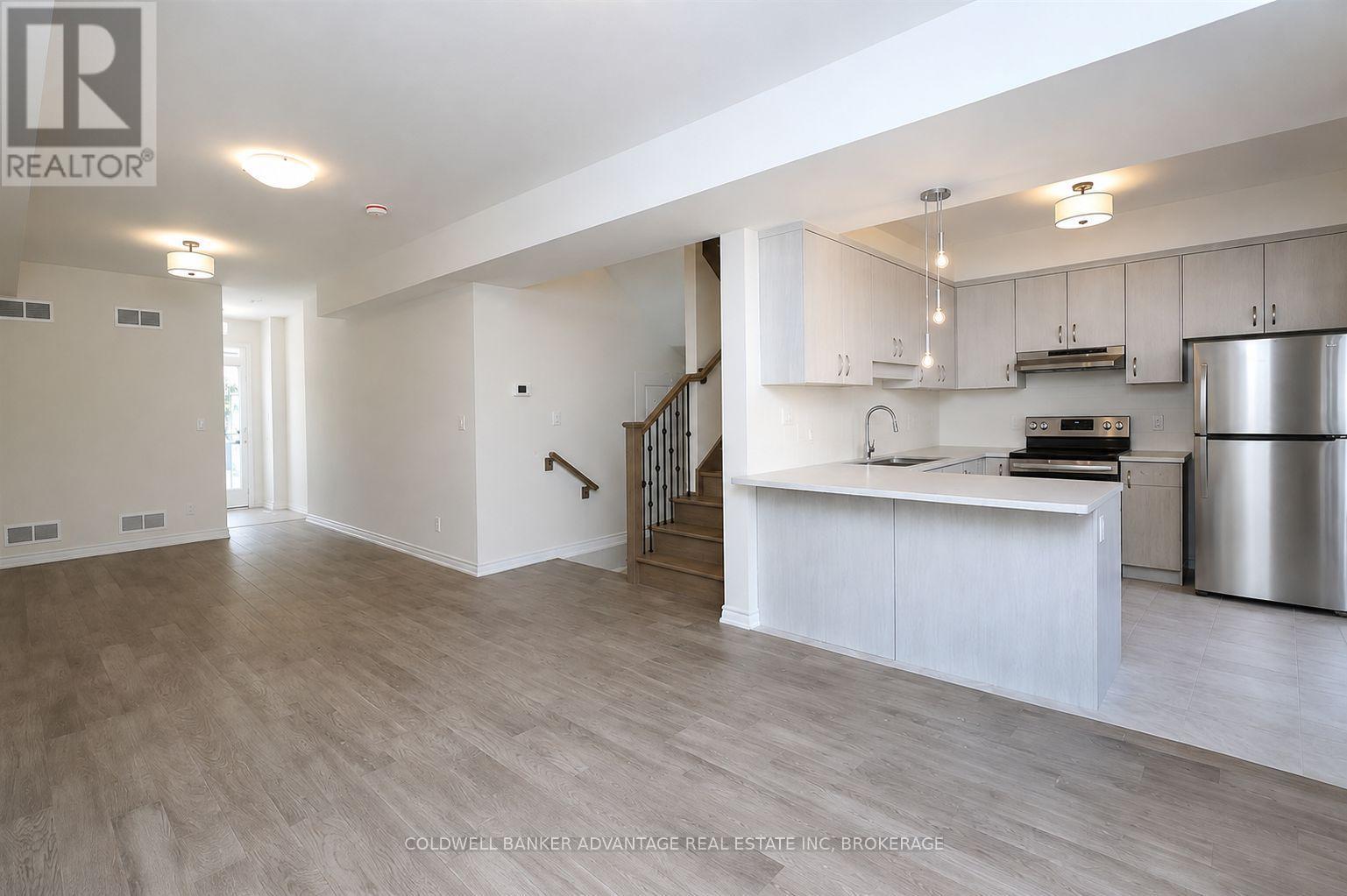 138 Renfrew Trail, Welland, Ontario  L3C 0K2 - Photo 8 - X13722016