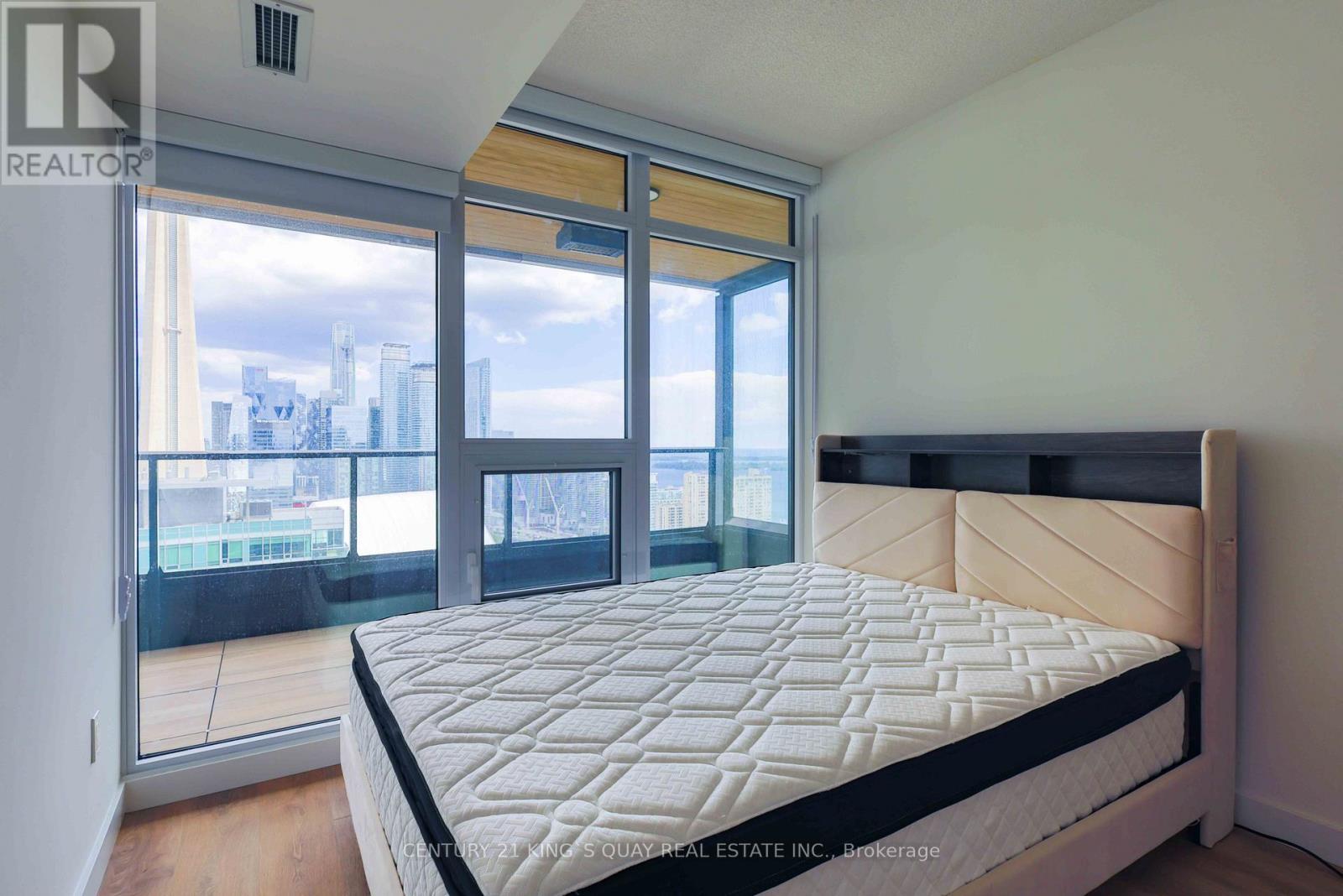 3909 - 3 Concord Cityplace Way, Toronto, Ontario  M5V 0X4 - Photo 24 - C13692230