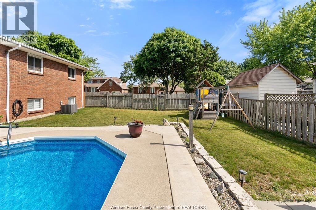 36 Cherrywood, Leamington, Ontario  N8H 4Z9 - Photo 28 - 26021049