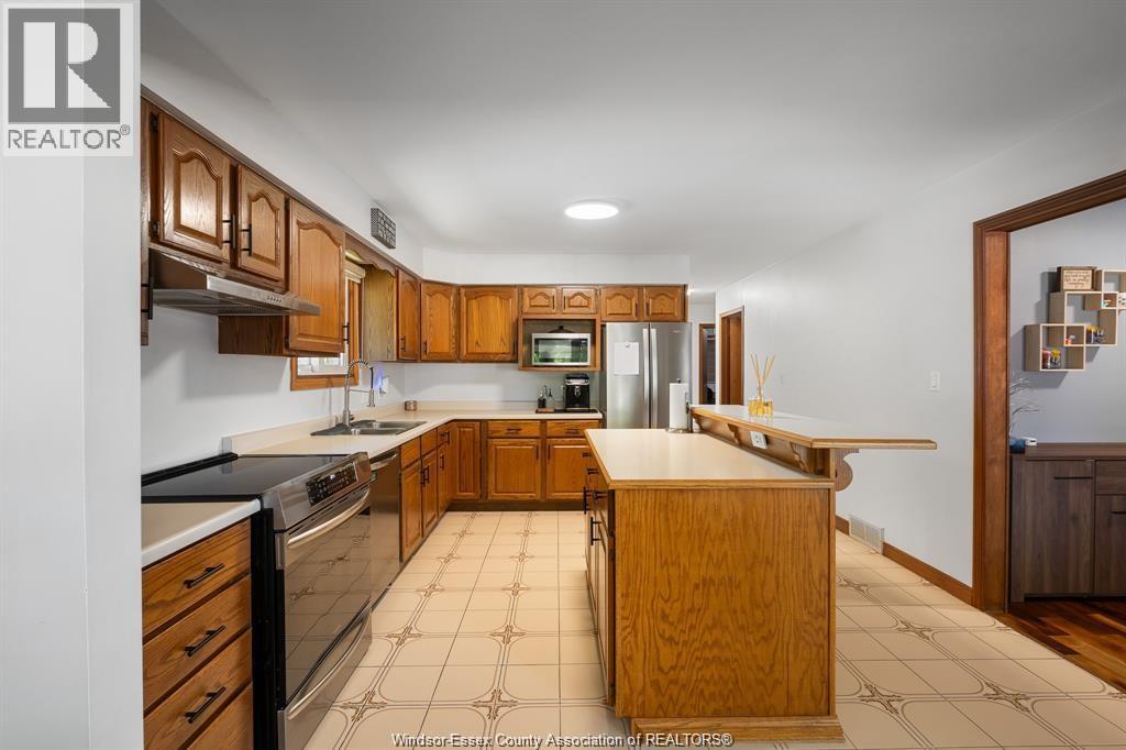 36 Cherrywood, Leamington, Ontario  N8H 4Z9 - Photo 7 - 26021049