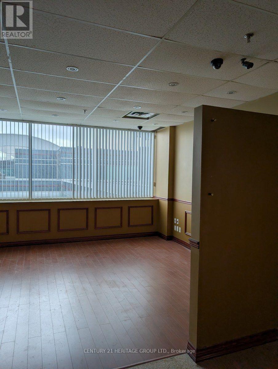 328 & 331 - 550 Highway 7 E, Richmond Hill, Ontario  L4B 3Z4 - Photo 9 - N13702034