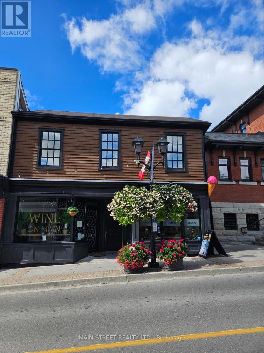 A - 184 MAIN STREET S, Newmarket, Ontario