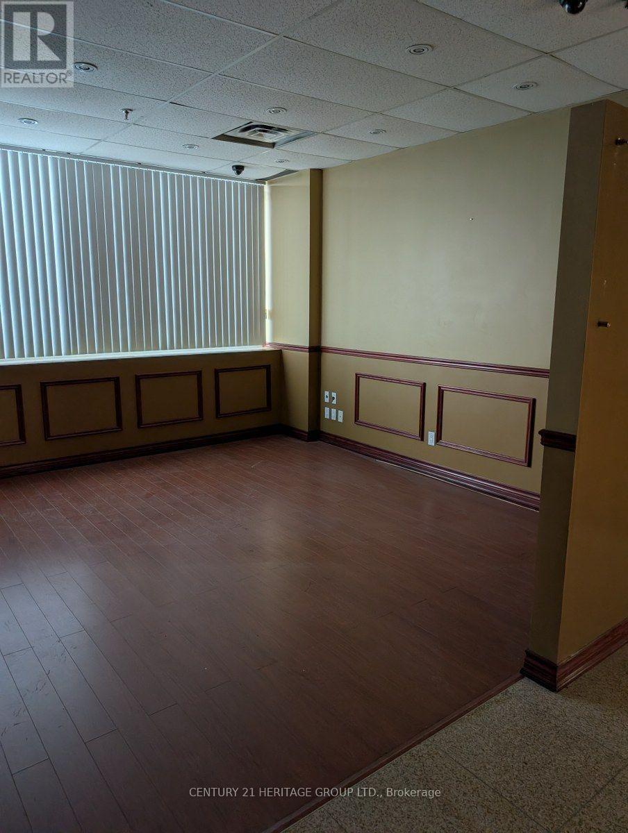 328 & 331 - 550 Highway 7 E, Richmond Hill, Ontario  L4B 3Z4 - Photo 3 - N13702034