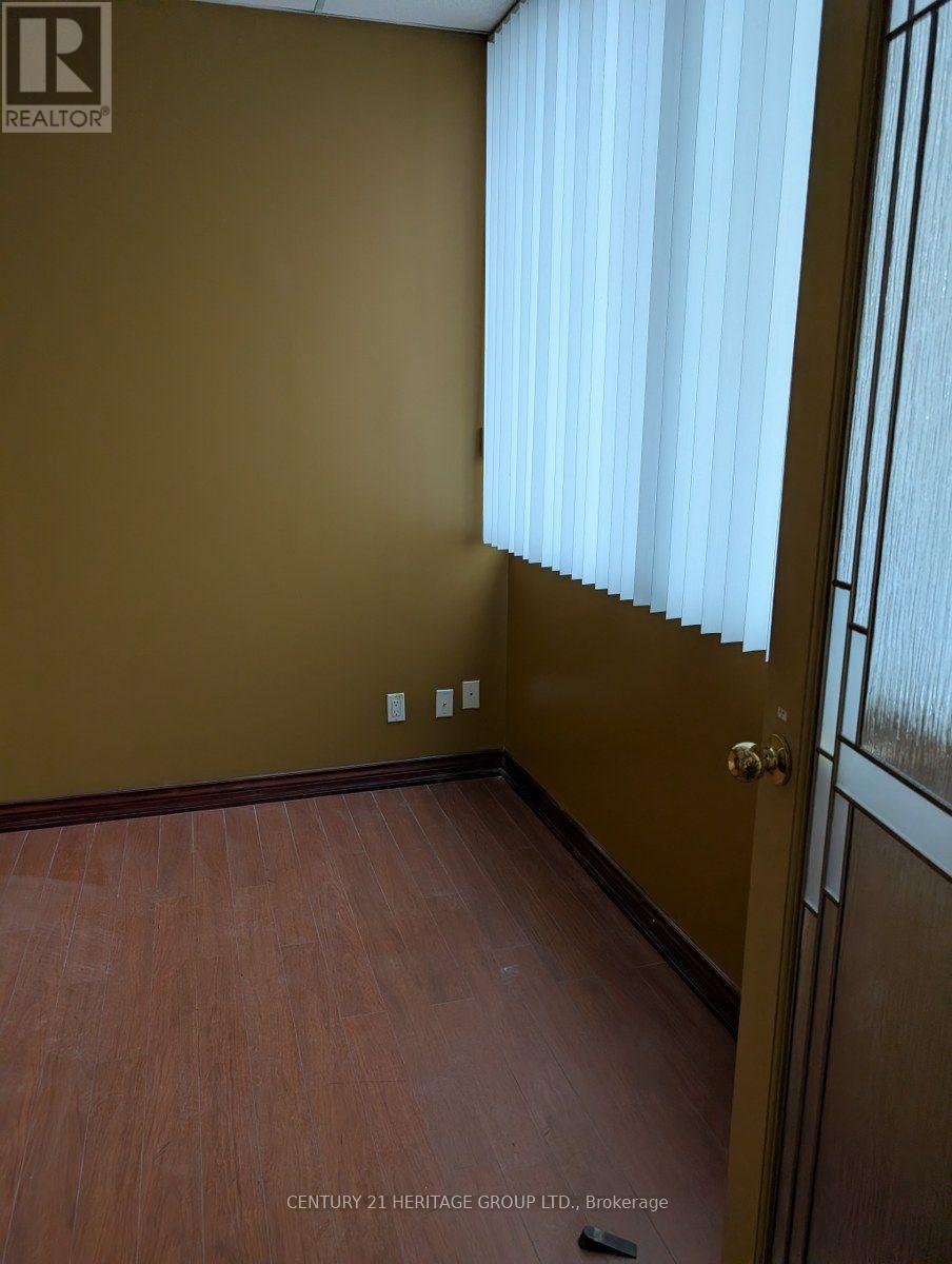 328 & 331 - 550 Highway 7 E, Richmond Hill, Ontario  L4B 3Z4 - Photo 7 - N13702034