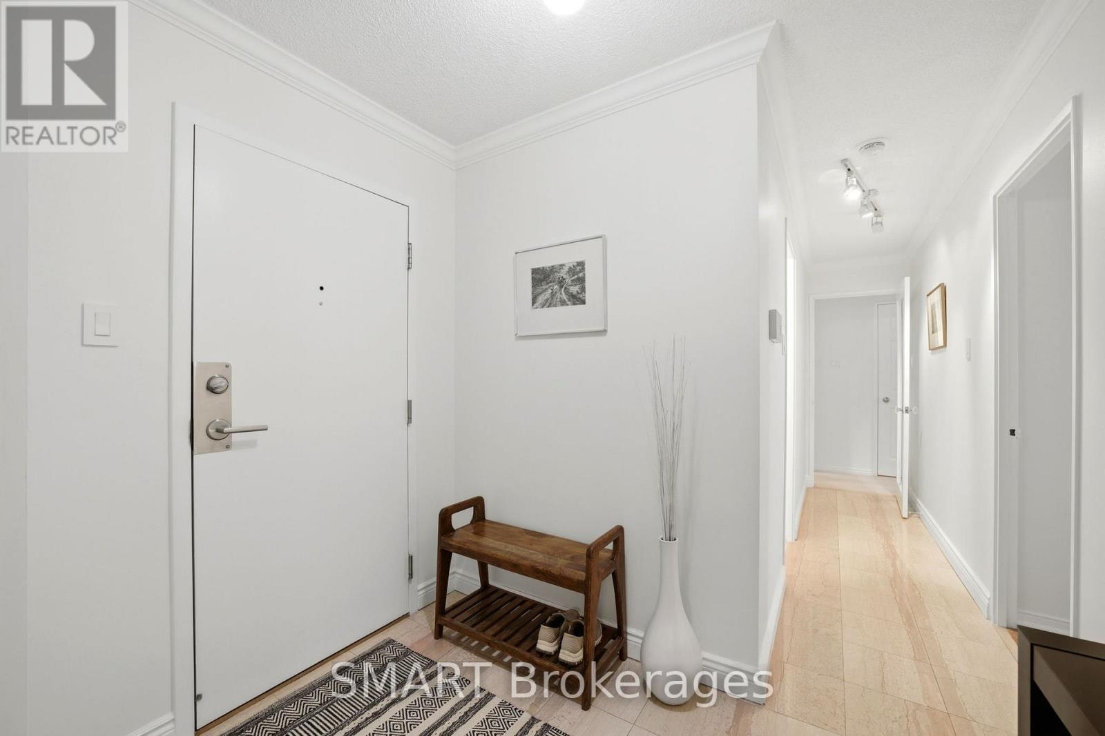 203 - 1111 Bough Beeches Boulevard, Mississauga, Ontario  L4W 4N1 - Photo 6 - W13500224
