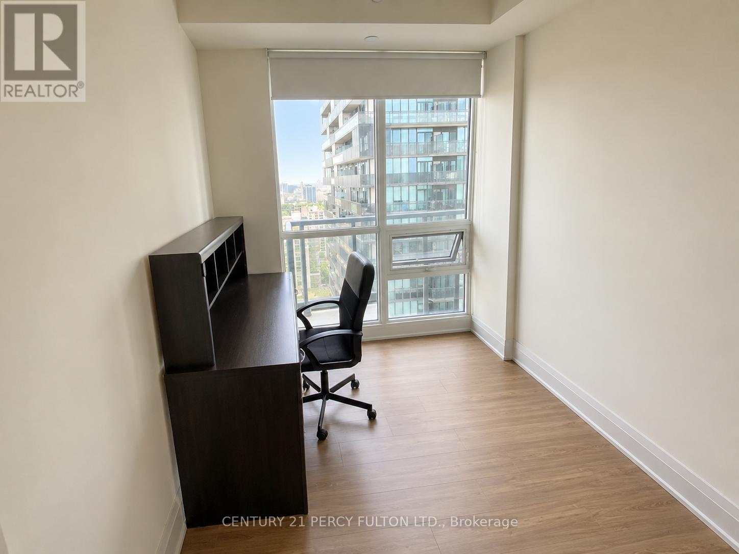 2402 - 30 Roehampton Avenue, Toronto, Ontario  M4P 1R2 - Photo 2 - C13721952