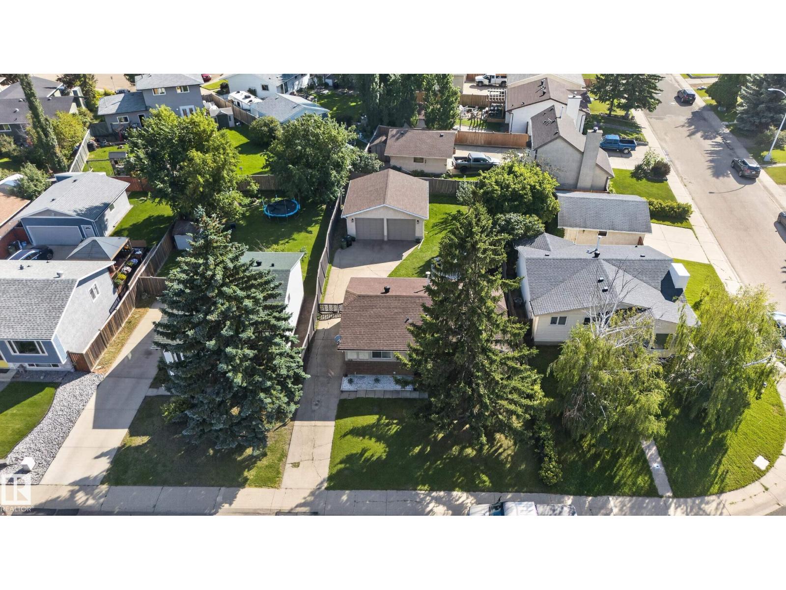 1931 145a Av NW, Edmonton, Alberta  T5Y 1S9 - Photo 3 - E4505894
