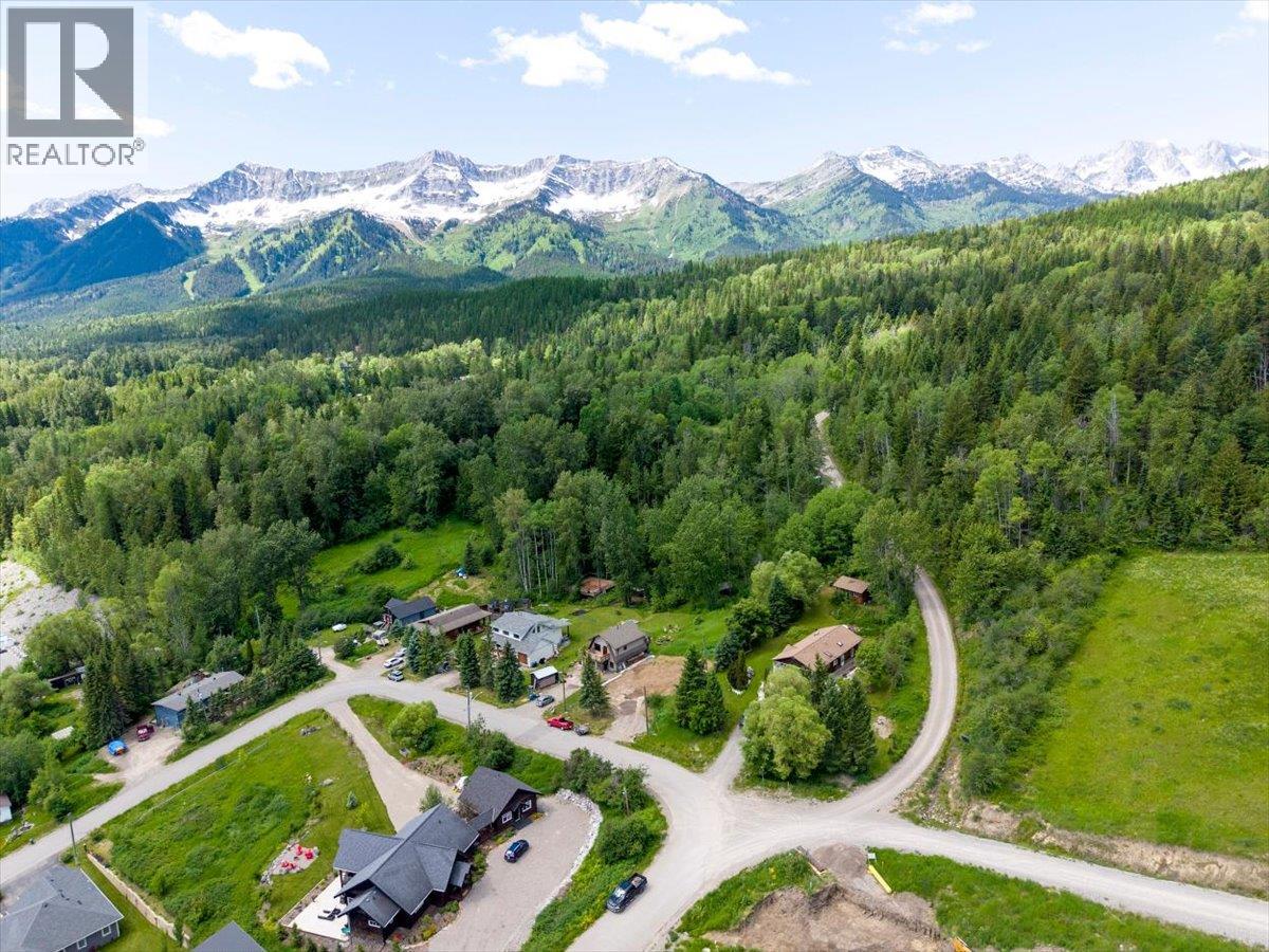 118 Sparling Road, Fernie, British Columbia  V0B 1M1 - Photo 6 - 10397481