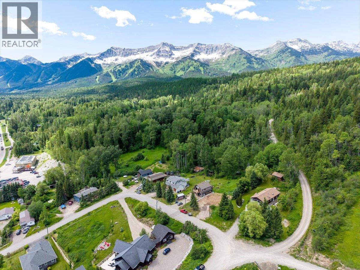 118 Sparling Road, Fernie, British Columbia  V0B 1M1 - Photo 5 - 10397481