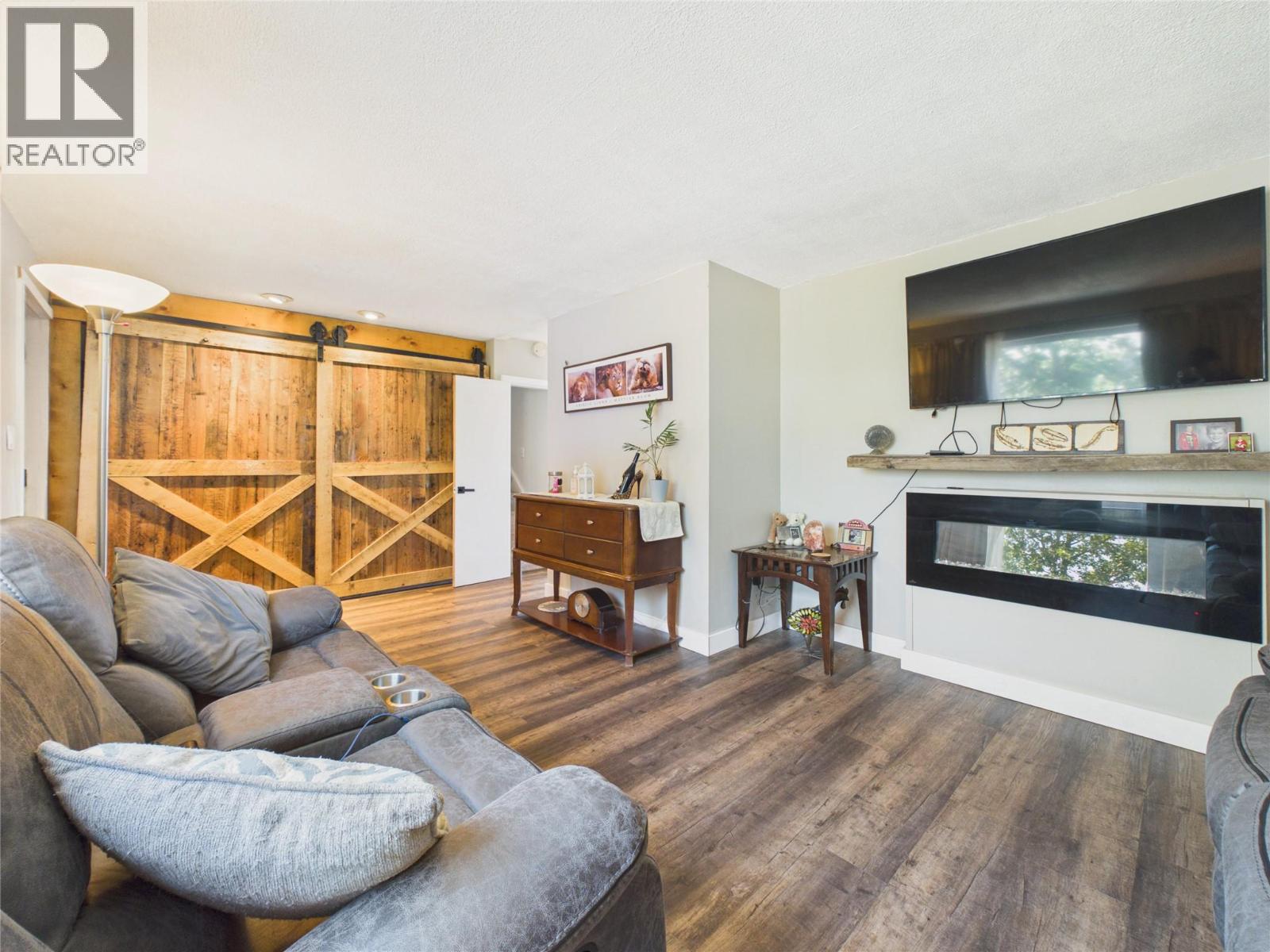 323 16th Avenue S, Cranbrook, British Columbia V1C 2Z8 - Photo 10 - 10398956