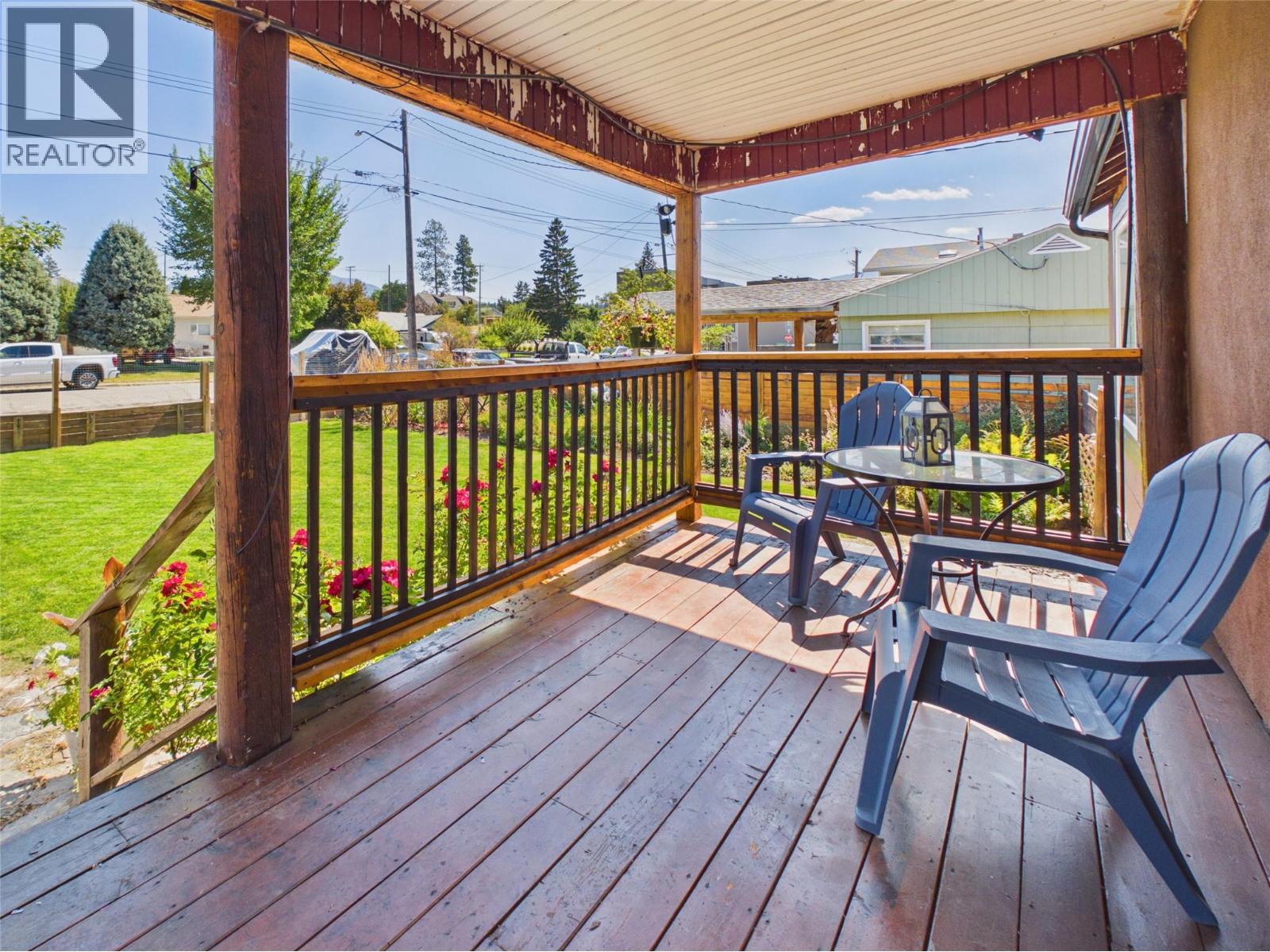 323 16th Avenue S, Cranbrook, British Columbia V1C 2Z8 - Photo 5 - 10398956