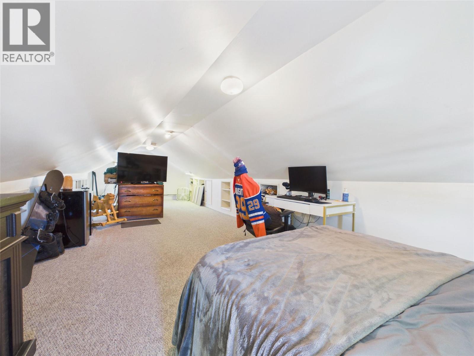 323 16th Avenue S, Cranbrook, British Columbia V1C 2Z8 - Photo 32 - 10398956