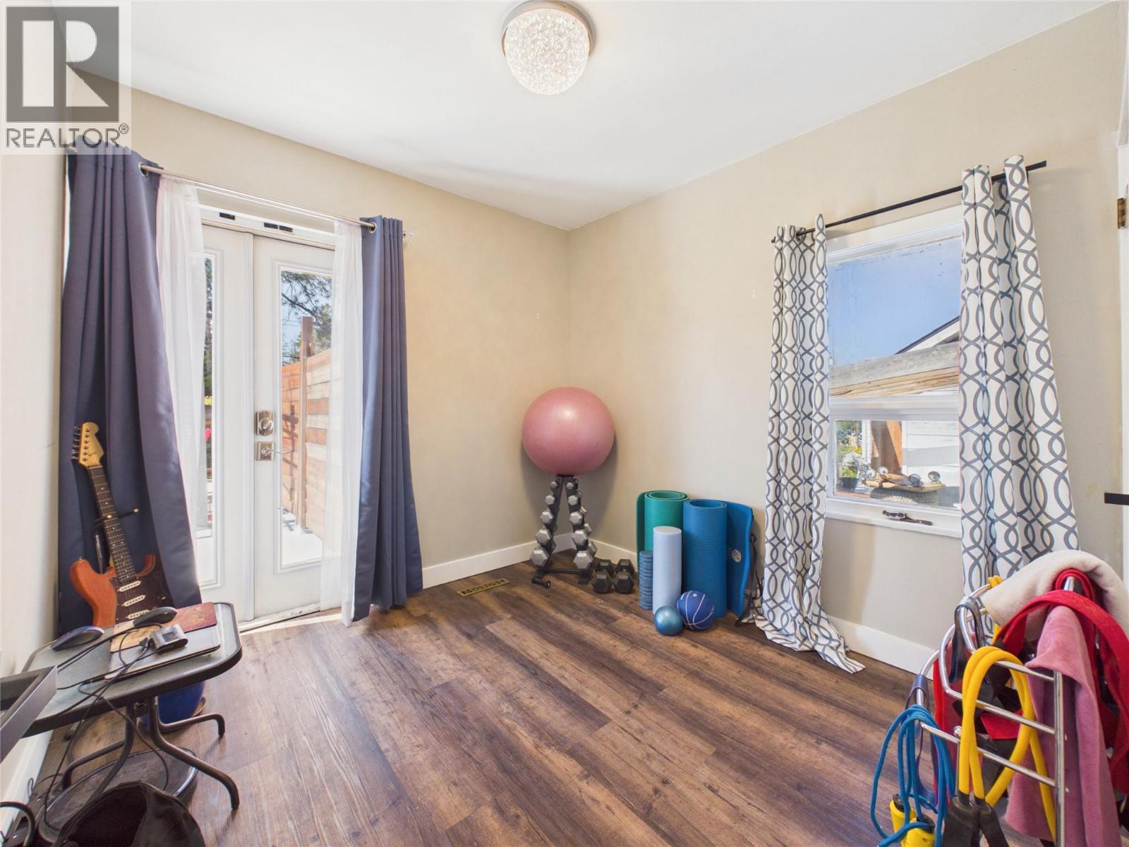 323 16th Avenue S, Cranbrook, British Columbia V1C 2Z8 - Photo 24 - 10398956