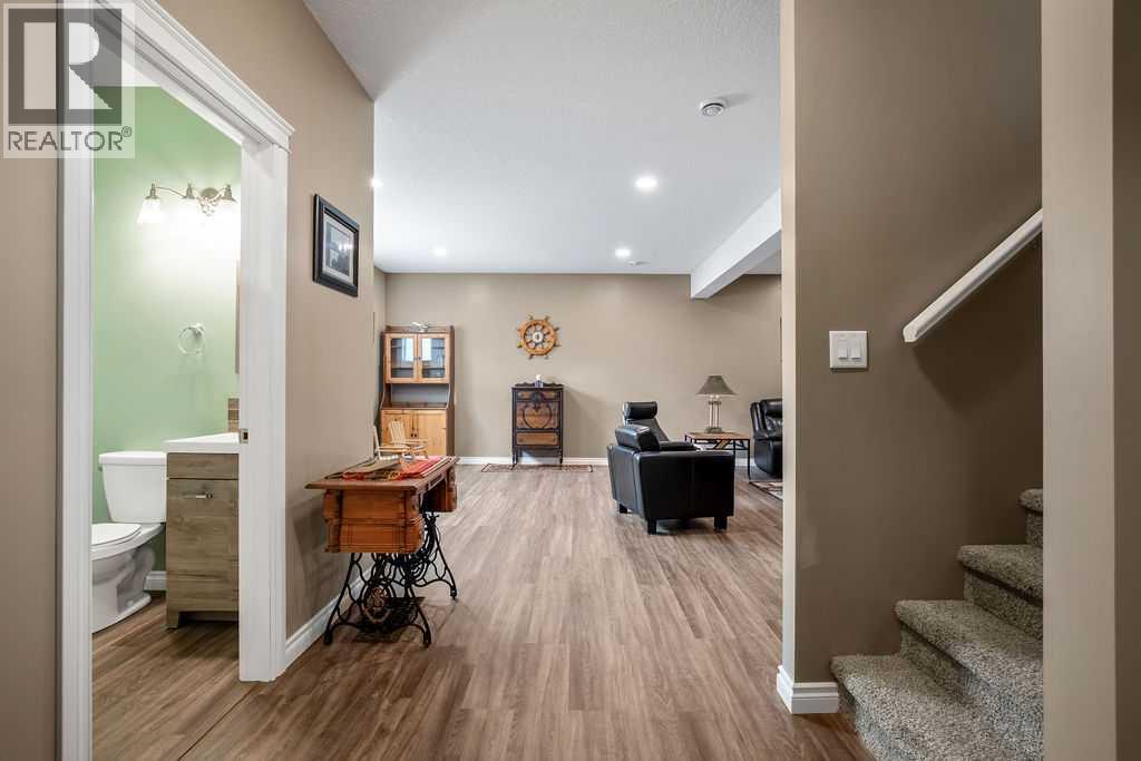 2006 30 Avenue, Nanton, Alberta  T0L 1R0 - Photo 24 - A2340850