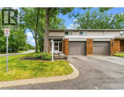 1270 GAINSBOROUGH Drive Unit# 61, Oakville, Ontario