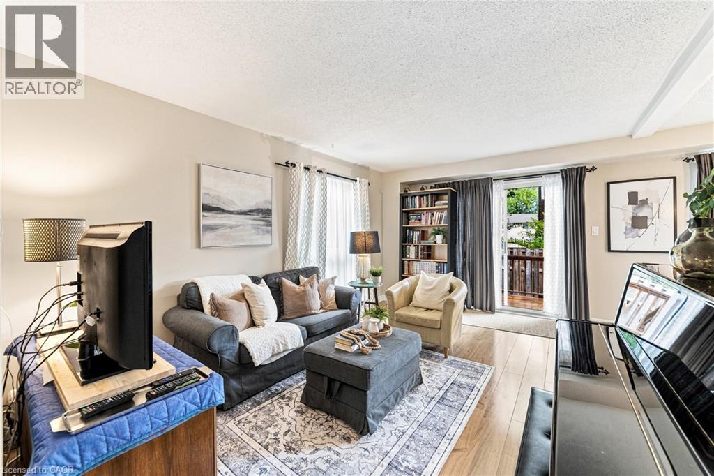1270 Gainsborough Drive Unit# 61, Oakville, Ontario  L6H 2L2 - Photo 7 - 40857364